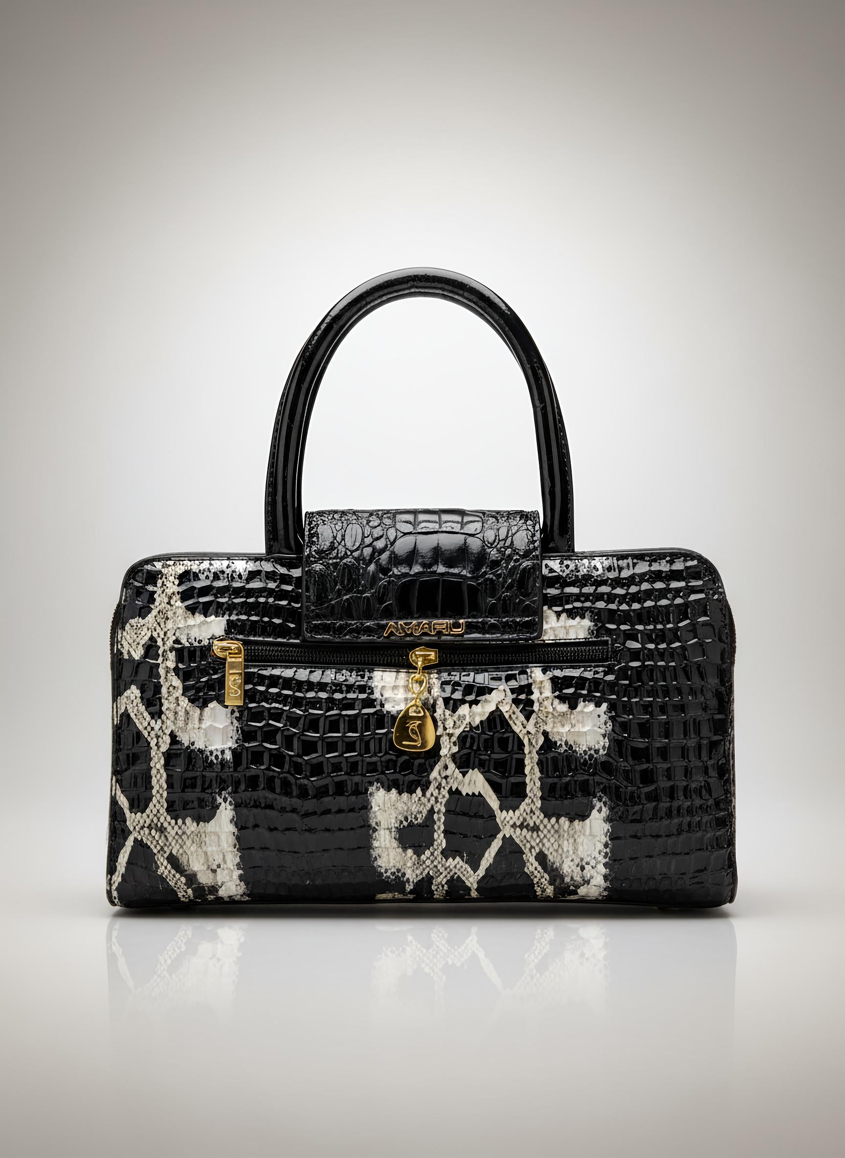 "PRESISTENCE" W/ LABUBU (BLACK)